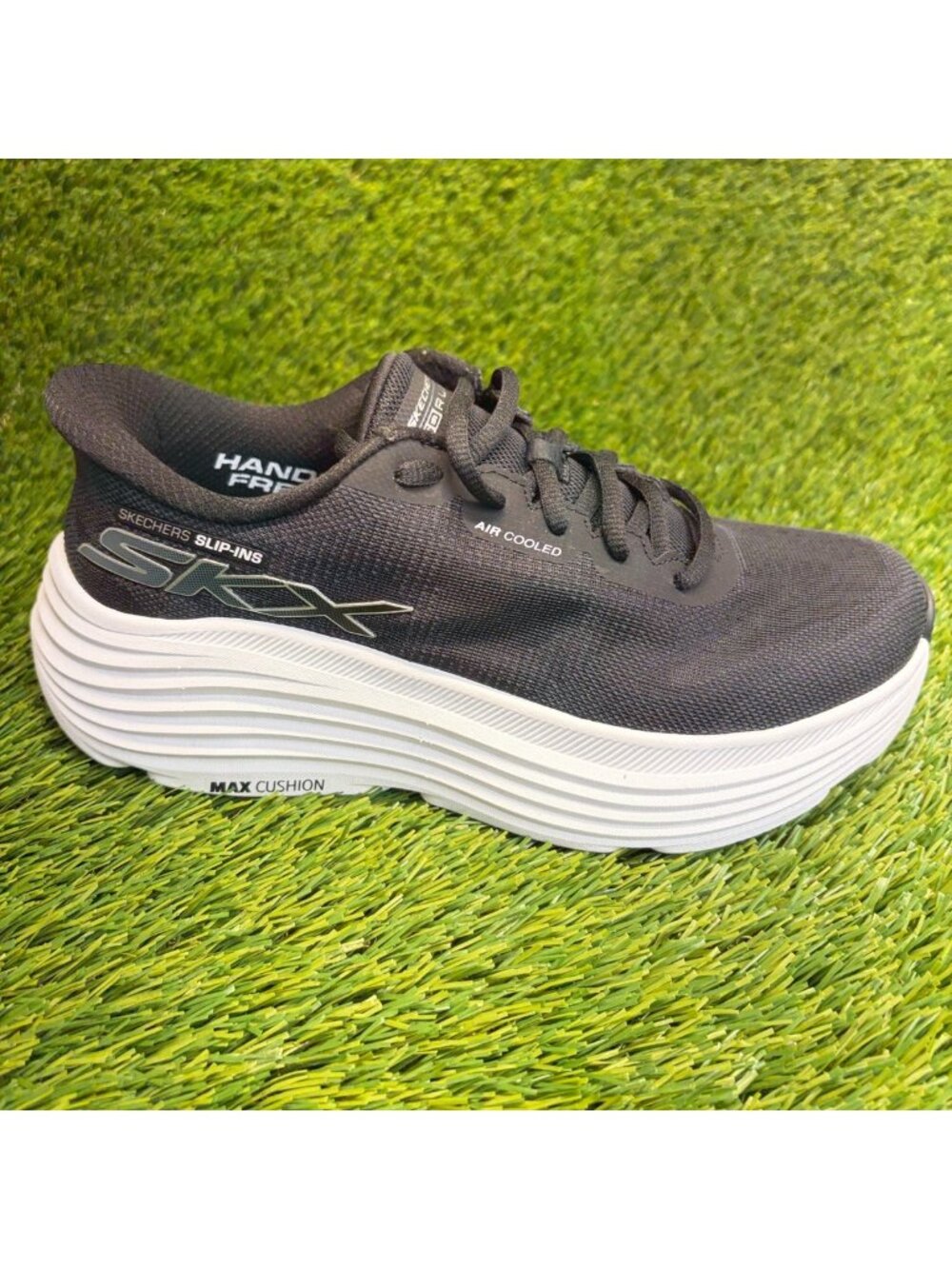 Skechers Max Cushioning Endeavour Womens Size 6.5 Black Running Shoes Sneakers